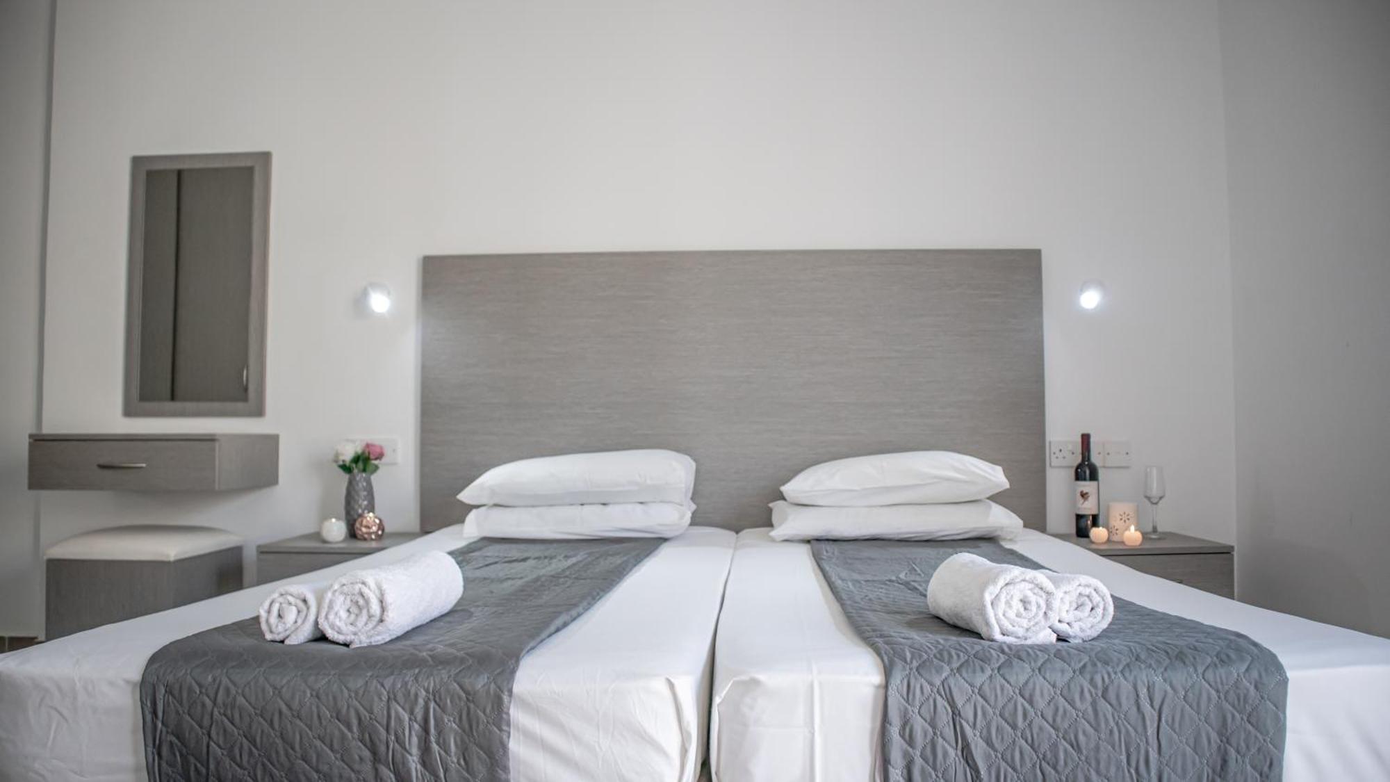 Windmills Aparthotel 3*