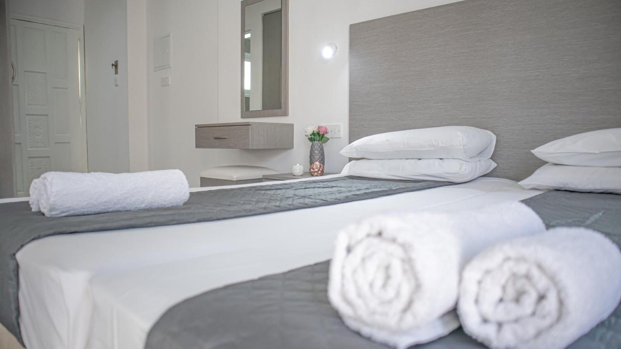 Aparthotel Windmills 3*